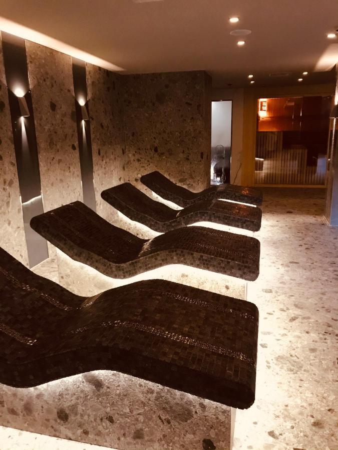 Private Spa Luxury Apartments 반스코 외부 사진