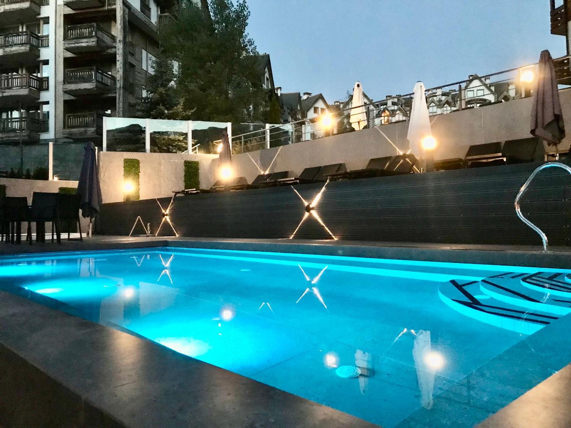 Private Spa Luxury Apartments 반스코 외부 사진